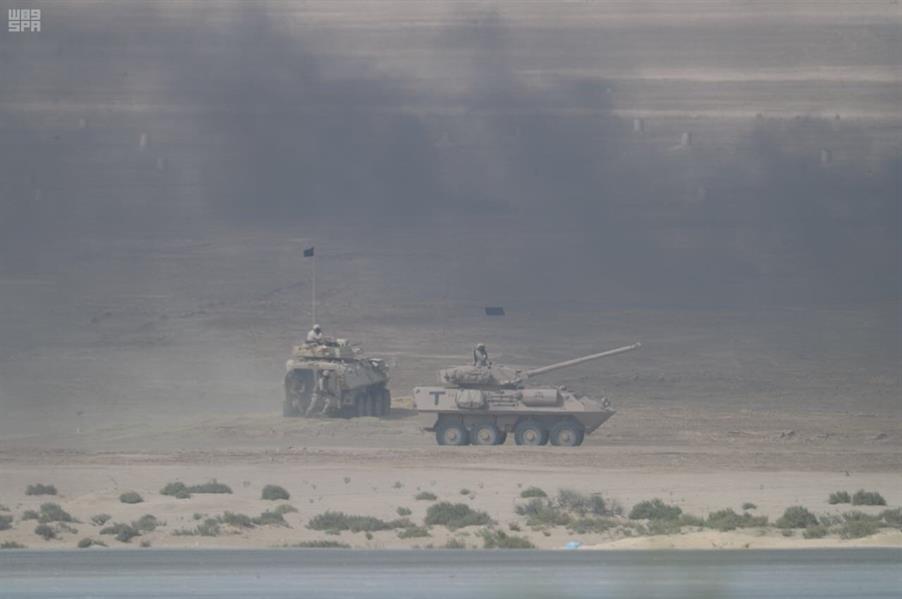 شاهد.. صد اعتداء على الحدود وهجوم بالكيماوي في المناورة الختامية للقوات المشاركة بتمرين شاهد.. صد اعتداء على الحدود وهجوم بالكيماوي في المناورة الختامية للقوات المشاركة بتمرين