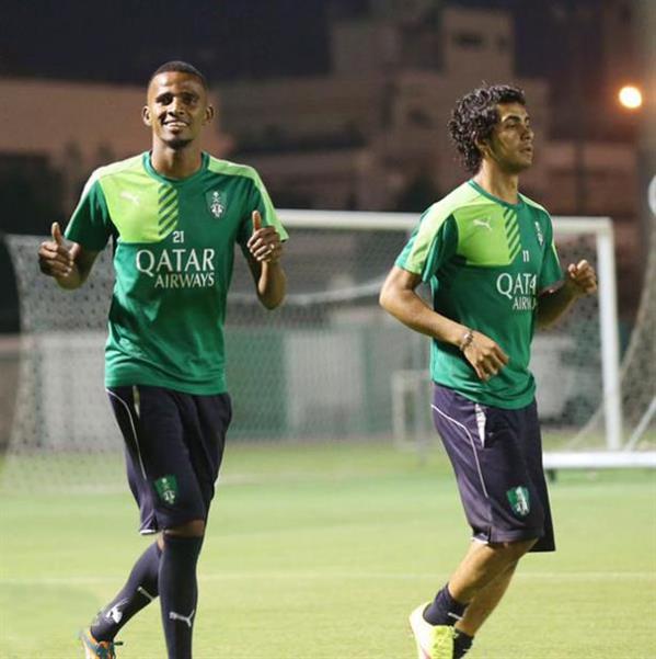 بالصور .. بعد خمسة ايام اجازة : اتلاهلي يعود الى التدريبات