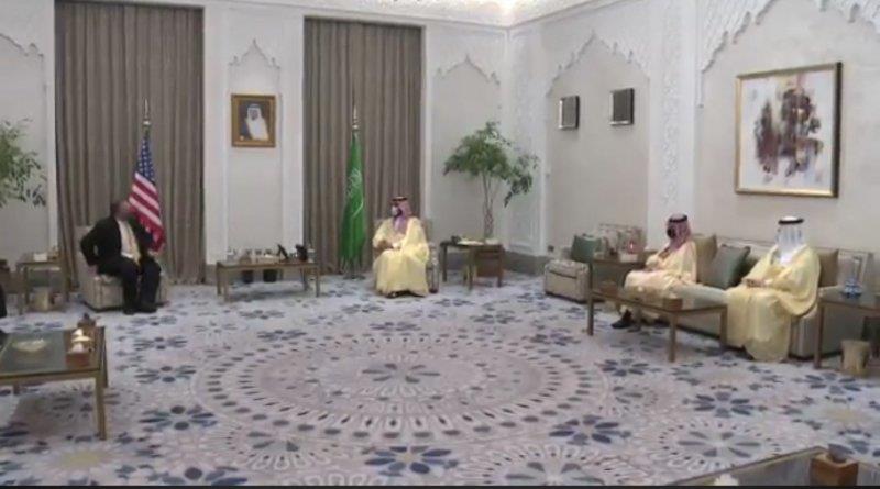 معلم تربية فنية يتفاجأ بلوحة رسمها في مكتب ولي العهد