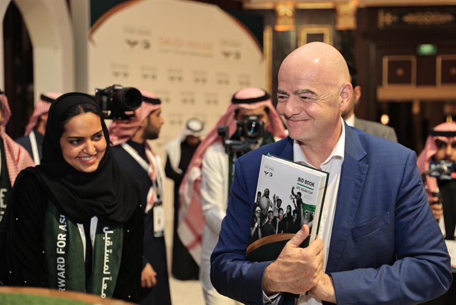 إنفانتينو يزور البيت السعودي في إنفانتينو يزور البيت السعودي في