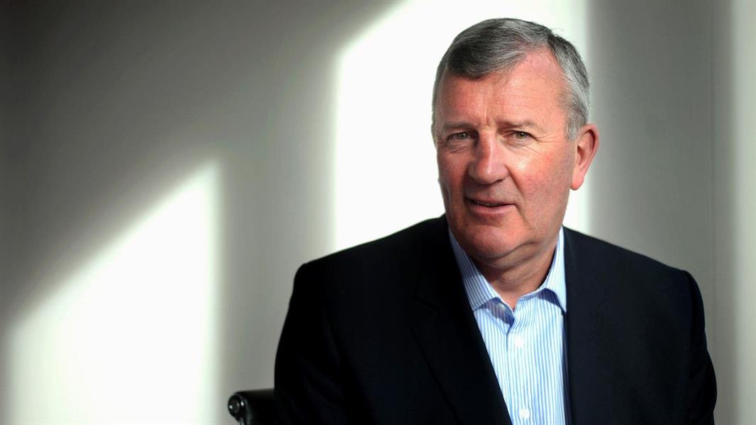 مايكل كاولي مايكل كاولي