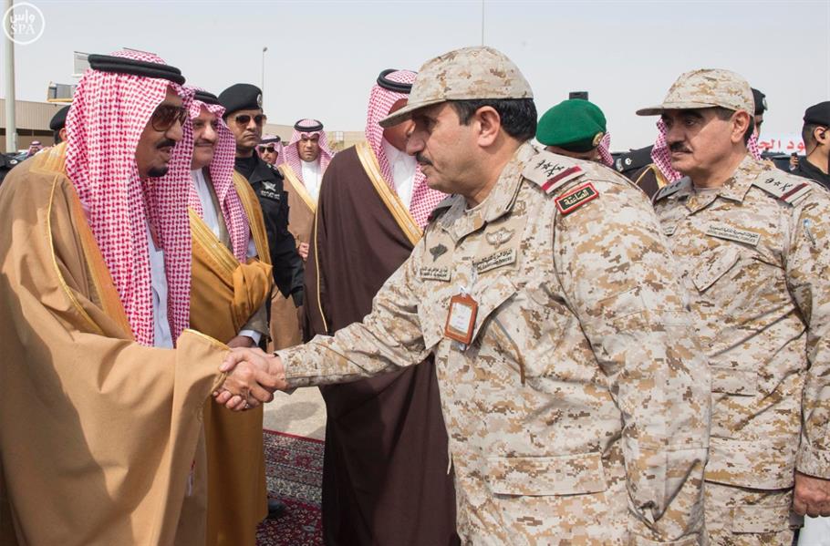 خادم الحرمين يصل حفر الباطن لرعاية ختام رعد الشمال ويضع حجر الأساس لـقاعدة الملك سعود الجوية