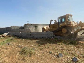  إزالة تعديات بمساحة نصف مليون متر بمحافظة بيش وتسليمها للبلدية 