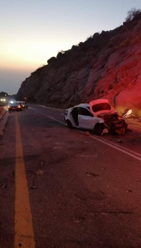 وفاة وإصابة 5 تردّت مركبتهم في عقبة حزنة