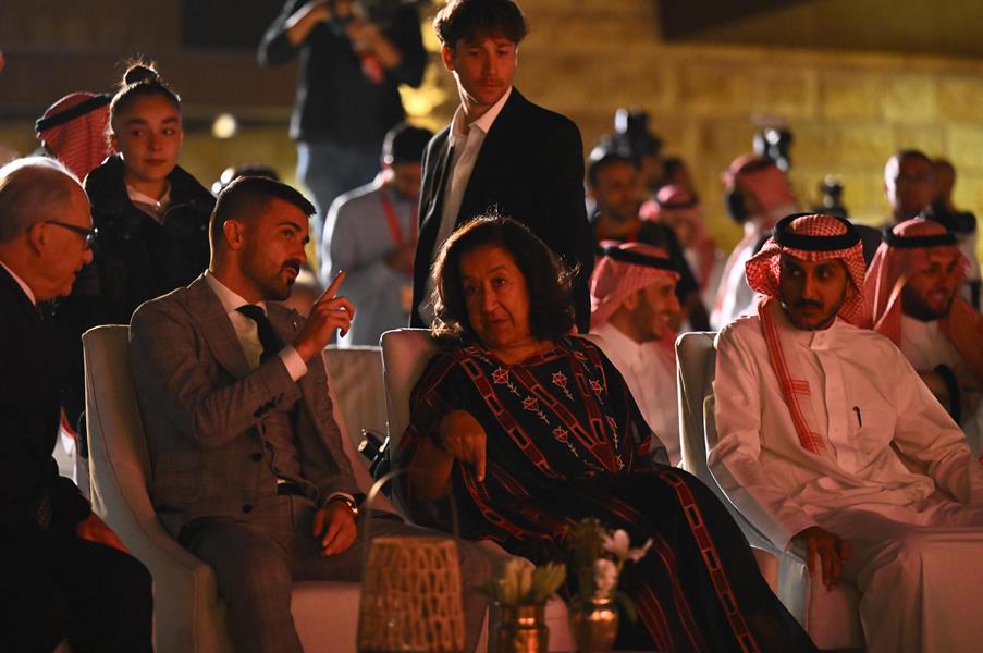 احتفال خاص بالنسخة الأصلية لكأس العالم في الدراعية احتفال خاص بالنسخة الأصلية لكأس العالم في الدراعية