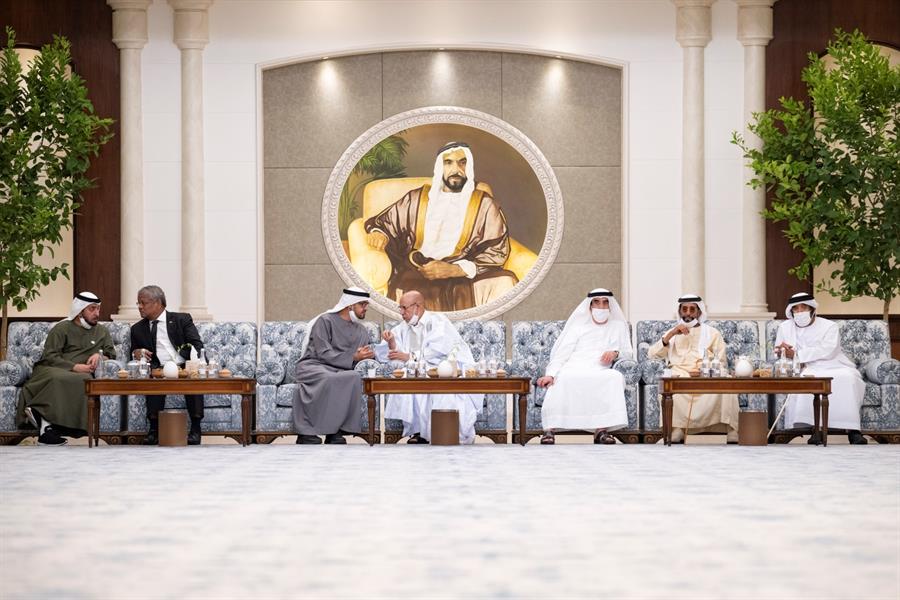 العزاء بالإمارات