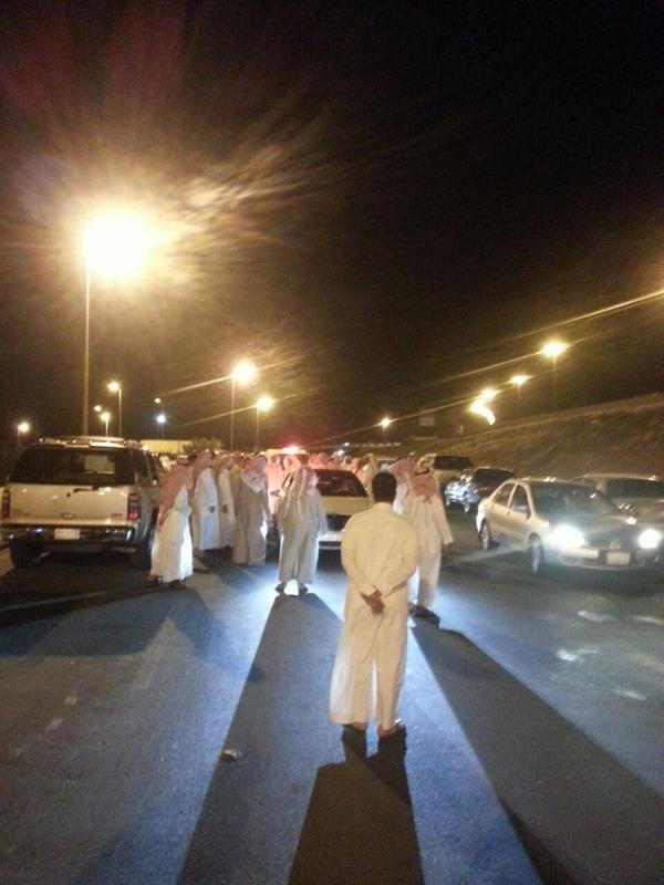 وصول جثمان القرشي»قتيل العوامية» إلى الطائف وصول جثمان القرشي»قتيل العوامية» إلى الطائف