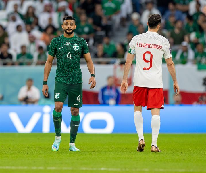 الأخضر يسقط بثنائية أمام بولندا