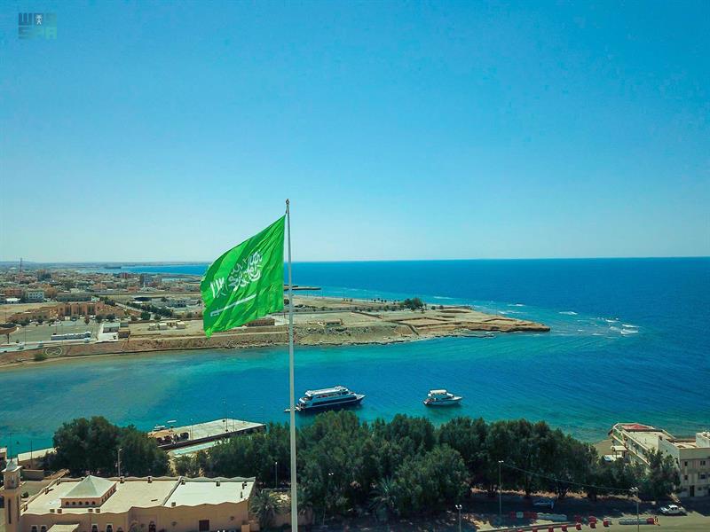 مشاهد خلابة للواجهة البحرية في ضباء على ضفاف البحر الأحمر