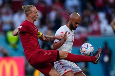 كأس العالم 2022.. تونس تستهل مشوارها بتعادل أمام الدنمارك (صور) كأس العالم 2022.. تونس تستهل مشوارها بتعادل أمام الدنمارك (صور)