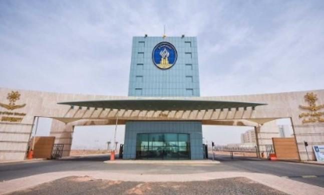 مبتعث يحقق إنجازًا عالمياً ويصبح أول باحث يتوصل لطريقة لقياس "اليود المشع" بجسم الإنسان 