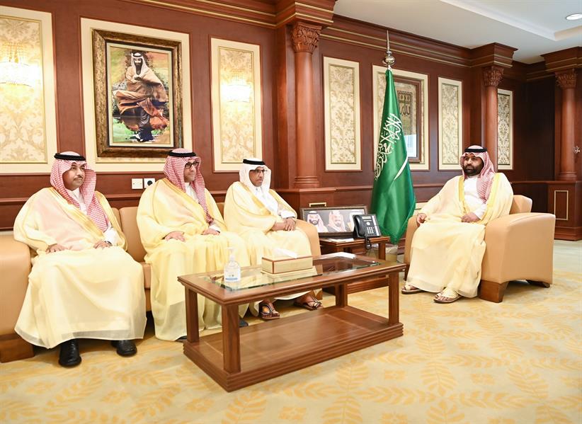 نائب أمير جازان يُسلم 600 وحدة سكنية لمستفيدي الإسكان التنموي 