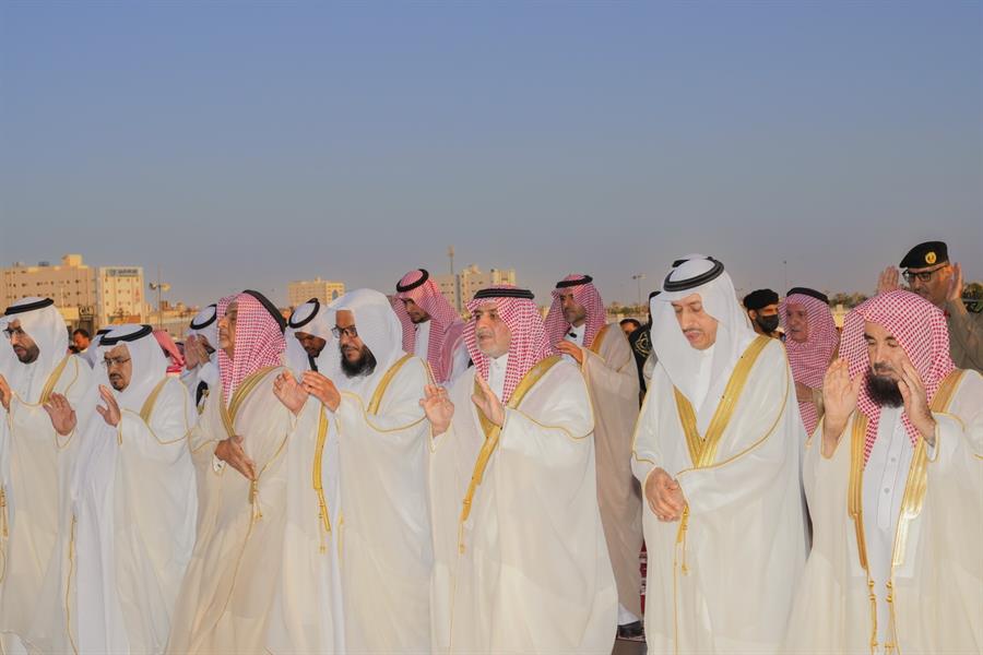 المصلون يؤدون صلاة عيد الأضحى المبارك في مختلف مناطق المملكة