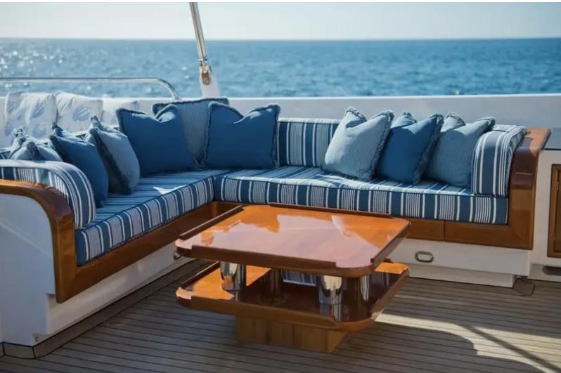  يخت فاخر استضاف مليارديرات ومشاهير للبيع مقابل 11 مليون دولار