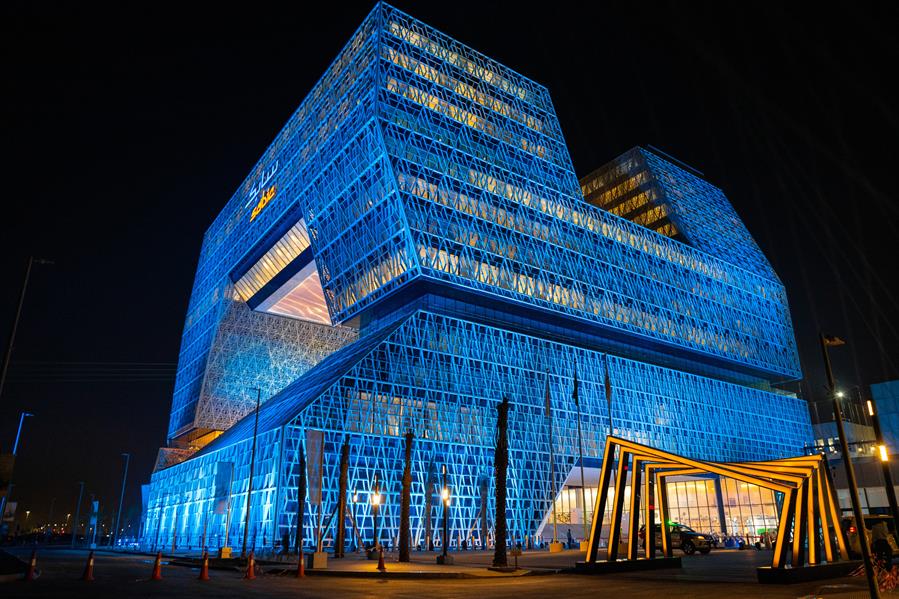 وزير الطاقة: نعمل على تطوير حقول الغاز لإنتاج 630 ألف برميل يومياً من سوائل الغاز الطبيعي والمُكثَّفَات وزير الطاقة: نعمل على تطوير حقول الغاز لإنتاج 630 ألف برميل يومياً من سوائل الغاز الطبيعي والمُكثَّفَات