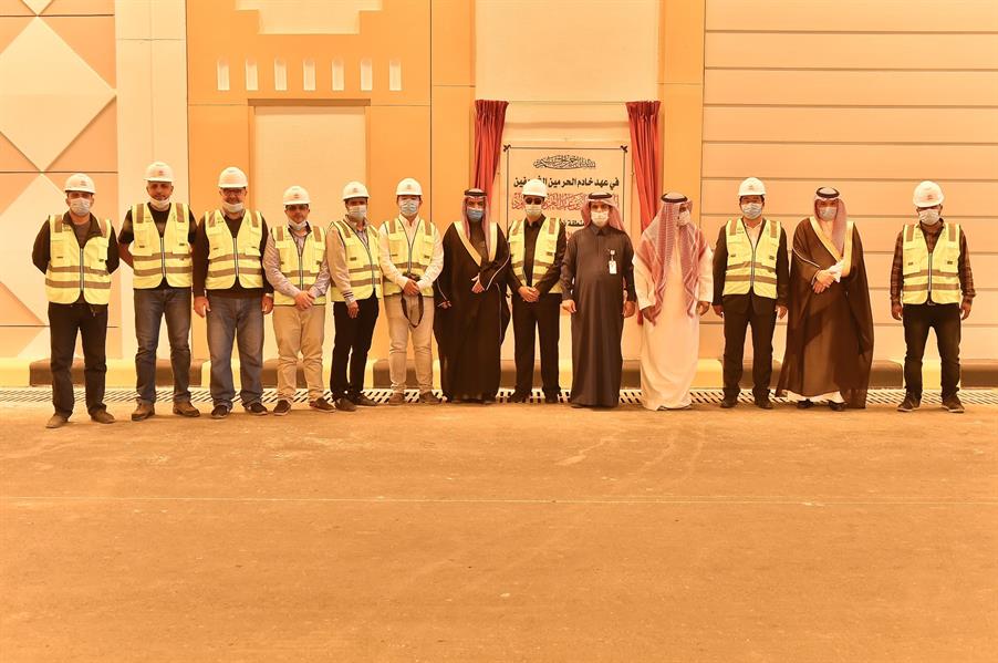 شاهد.. أمير نجران يفتتح نفق طريق الملك سعود 