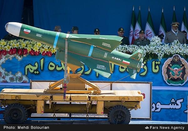  إيران تستعرض أسلحتها الروسية بعرض عسكري