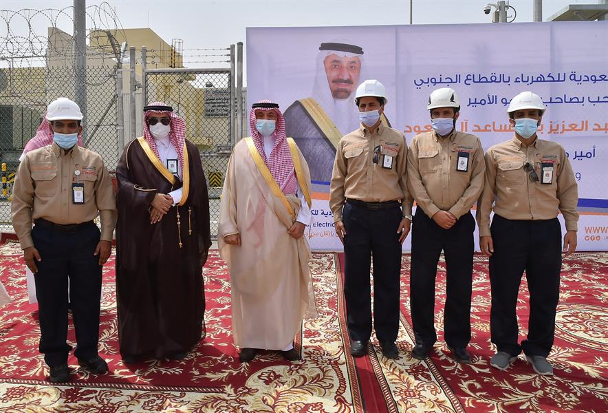 أمير نجران يفتتح محطة توزيع الكهرباء بمحافظة ثار ويدشن عدداً من المشروعات البلدية 