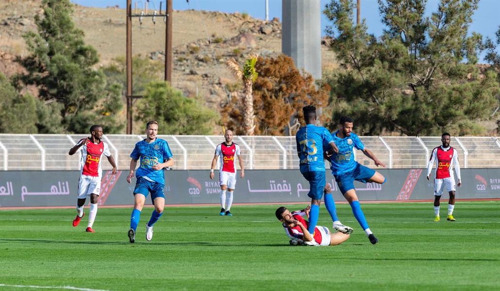 العين و الرائد