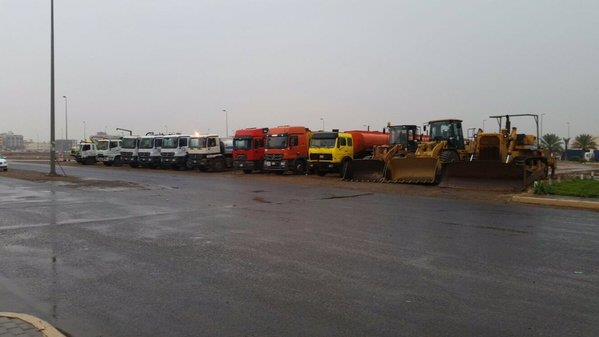 بالفيديو والصور.. أمطار وسيول بعدد من الأودية بمنطقة تبوك صباح اليوم