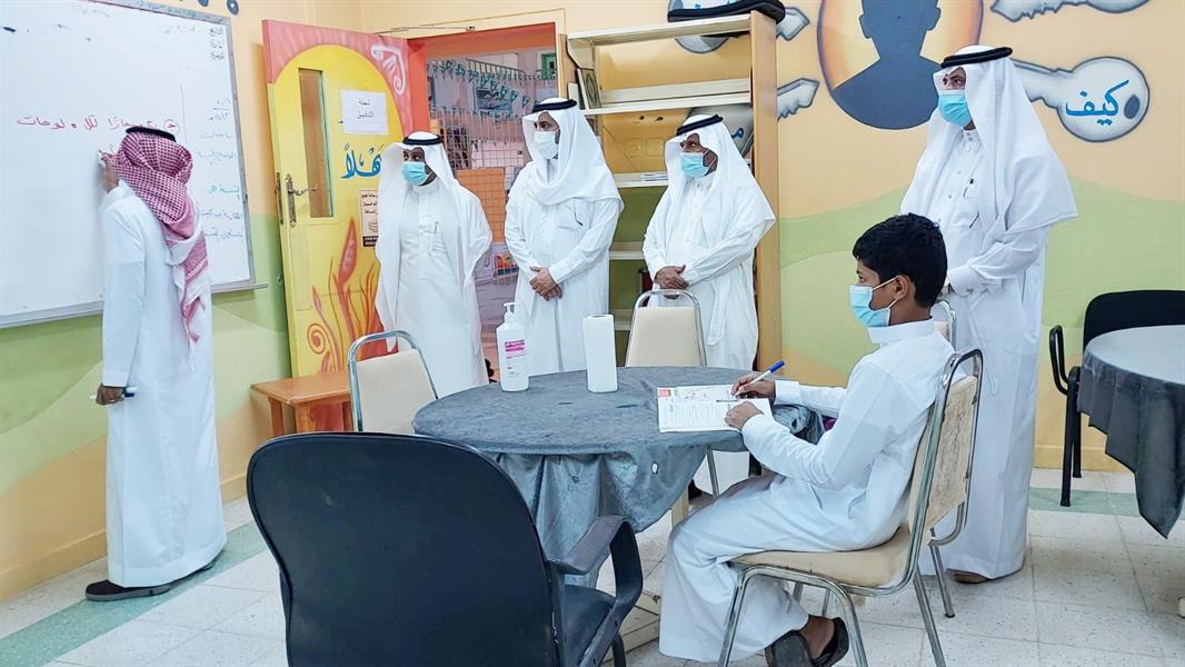 6 ملايين طالب وطالبة يعودون لمقاعد الدراسة مع انطلاق الفصل الدراسي الثاني 6 ملايين طالب وطالبة يعودون لمقاعد الدراسة مع انطلاق الفصل الدراسي الثاني