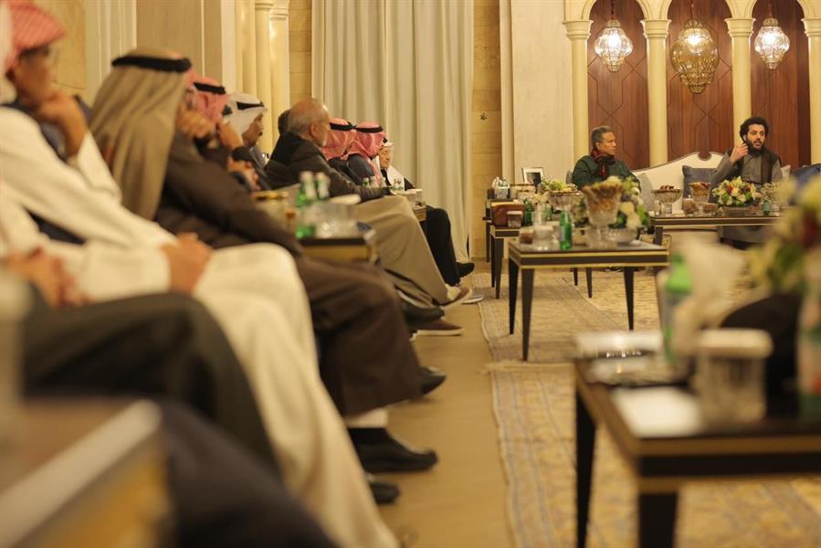تركي آل الشيخ يلتقي عدداً من الفنانين العرب المشاركين في ليلة 