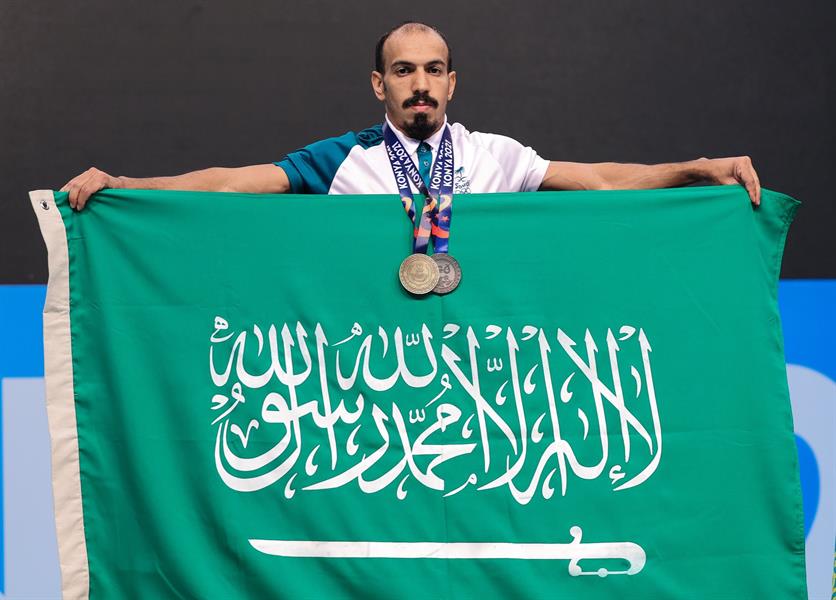 تتويج السعودي منصور آل سليم بثلاث ميداليات في دورة ألعاب التضامن الإسلامي تتويج السعودي منصور آل سليم بثلاث ميداليات في دورة ألعاب التضامن الإسلامي