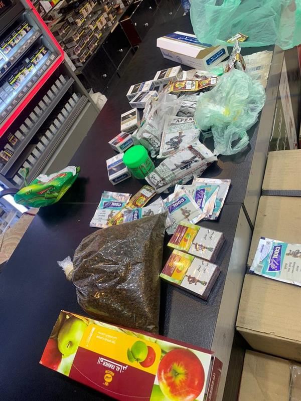 الإطاحة بعمالة تتاجر ببطاقات لتمرير المكالمات الهاتفية بطرق غير نظامية