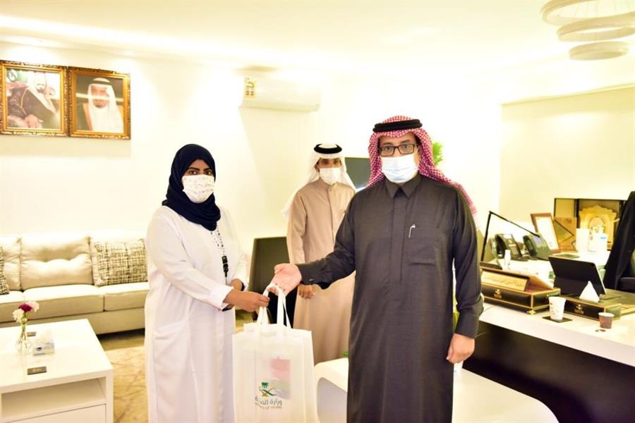 الممرضة أسرار