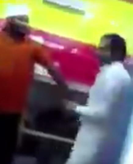 أخبار 24 كفيل عامل مطعم الأفلاج المقتول يكشف ملابسات إطلاق النار عليه