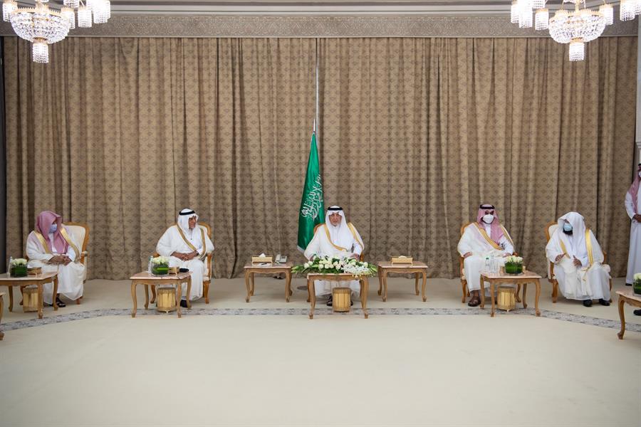الأمير خالد الفيصل يستقبل أئمة وخطباء المسجد الحرام 