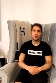 بالفيديو.. فابريغاس يحاول مخاطبة العرب بلغتهم