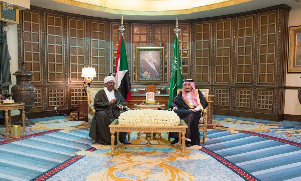 خادم الحرمين يستقبل رئيس السودان ويعقدان جلسة مباحثات رسمية