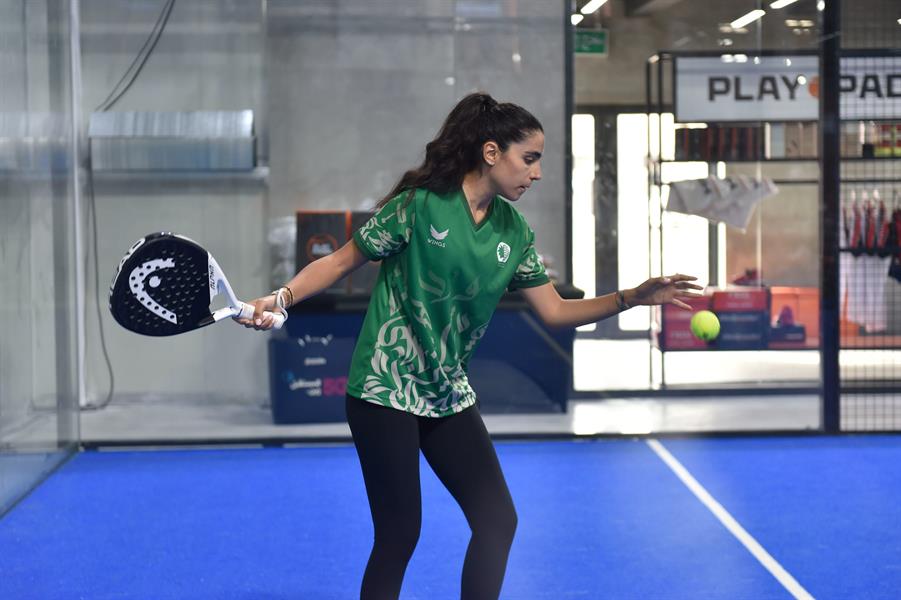 أخضر البادل للسيدات