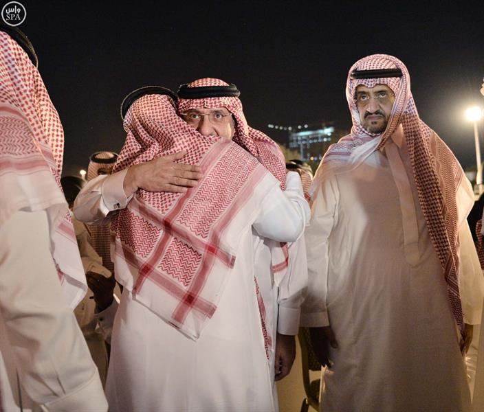 تشييع سعود الفيصل في مقبرة العدل بمكة