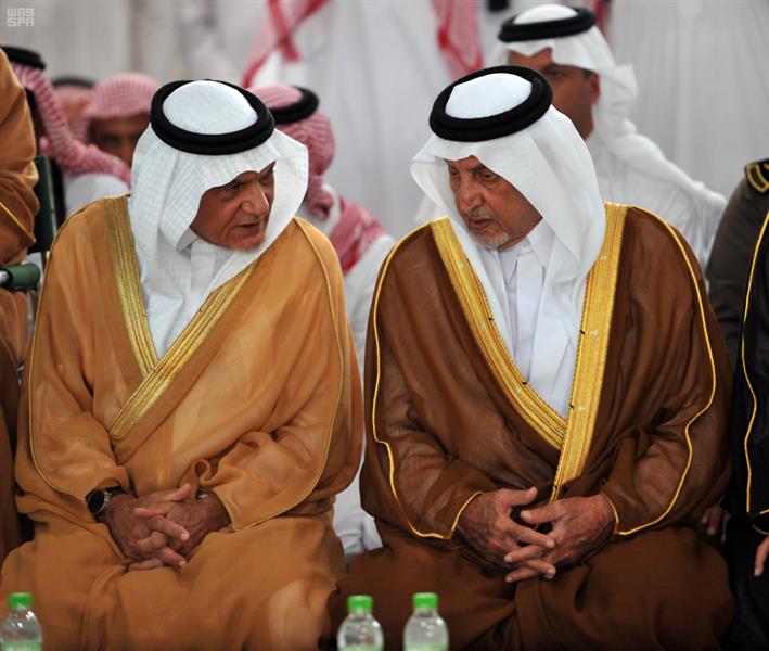 الصلاة على الأمير سعد الفيصل بالمسجد الحرام ودفن جثمانه بمقبرة العدل - صور الصلاة على الأمير سعد الفيصل بالمسجد الحرام ودفن جثمانه بمقبرة العدل - صور