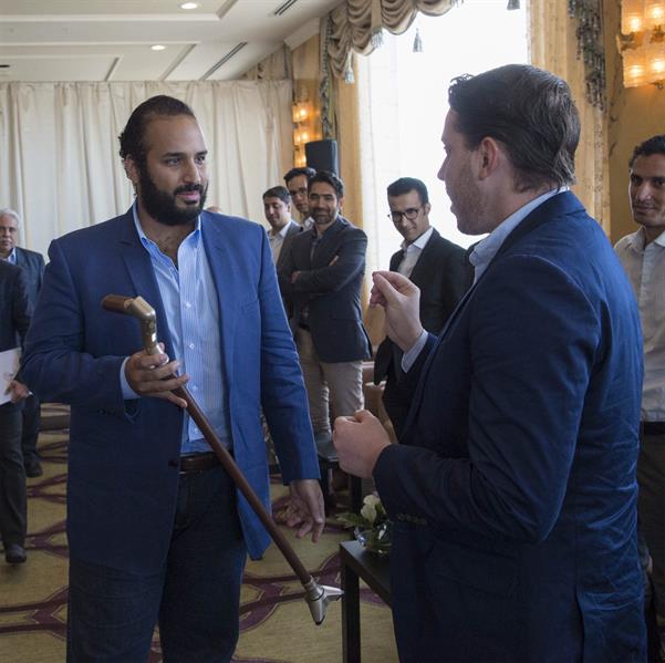 محمد بن سلمان يواصل لقاءاته برؤساء كبرى الشركات الأمريكية محمد بن سلمان يواصل لقاءاته برؤساء كبرى الشركات الأمريكية