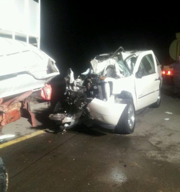 مصرع شاب في طريق 