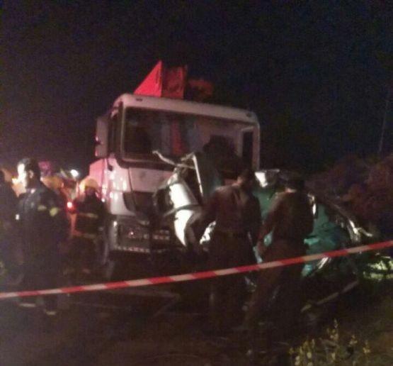 وفاة 3 أشخاص وإصابة 4 آخرين في حادث تصادم بين شاحنة ومركبتين بمحايل عسير وفاة 3 أشخاص وإصابة 4 آخرين في حادث تصادم بين شاحنة ومركبتين بمحايل عسير