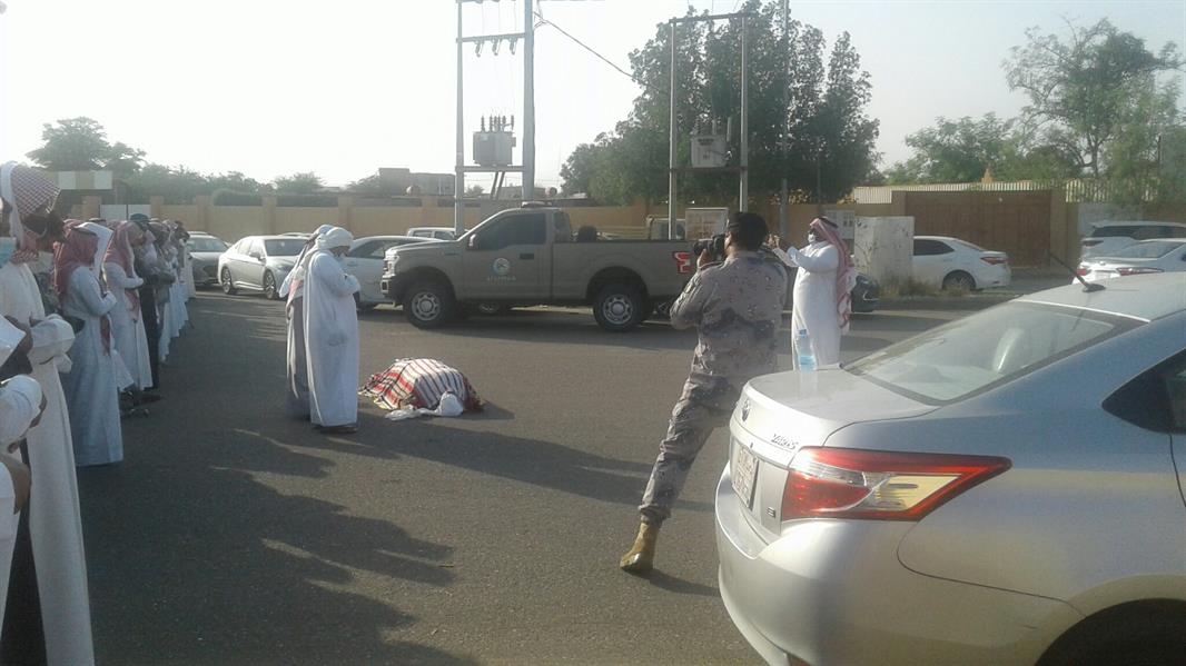 بحضور محافظ بيش.. تشييع أحد منسوبي حرس الحدود بعد استشهاده بالحد الجنوبي