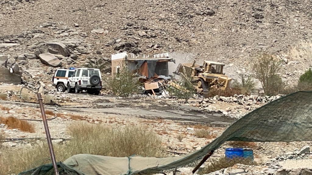 إزالة تعديات على أراضٍ حكومية تتجاوز مساحتها 4 ملايين م2 إزالة تعديات على أراضٍ حكومية تتجاوز مساحتها 4 ملايين م2