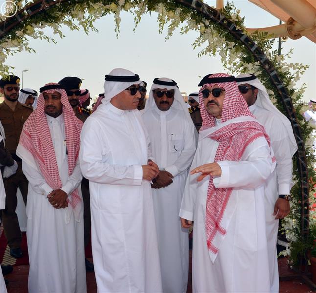 بالصور.. الأمير مشعل بن ماجد يفتتح منتزة ذهبان البحري بجدة