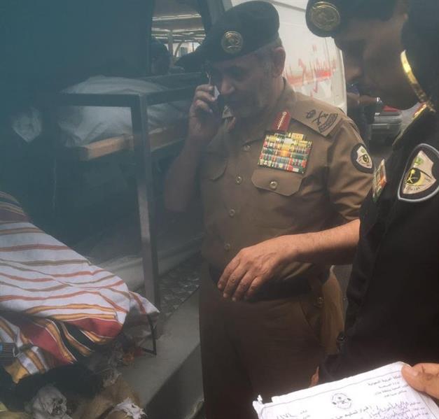 شاهد.. الإطاحة بمهرب يستغل جثامين الموتى لتهريب 