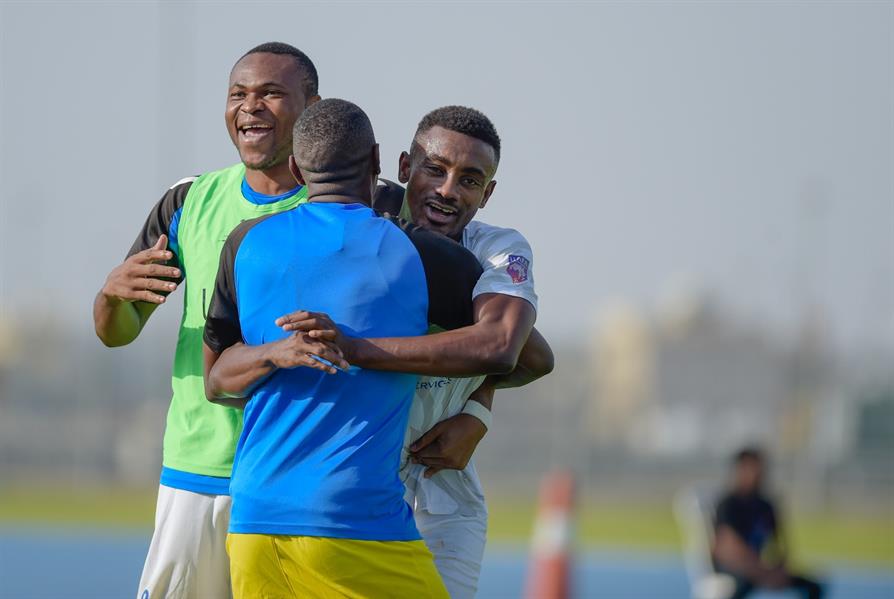 الاخضر الاخضر