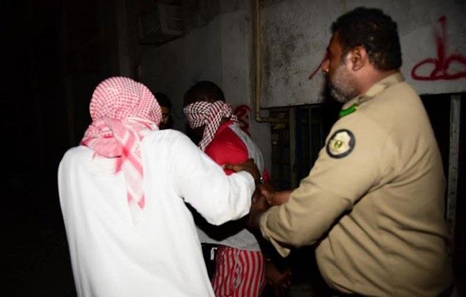 شرطة الشرقية تطيح بمخالفين من جنسيات إفريقية شرطة الشرقية تطيح بمخالفين من جنسيات إفريقية