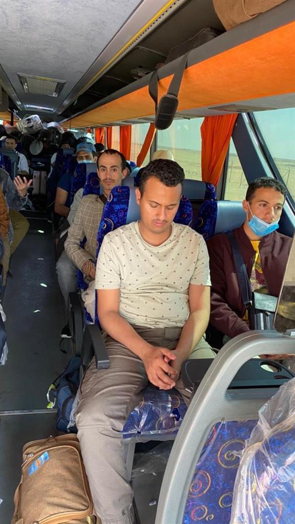 "التحالف" يوفر طائرة لنقل 61 ضابطاً يمنياً من روسيا 