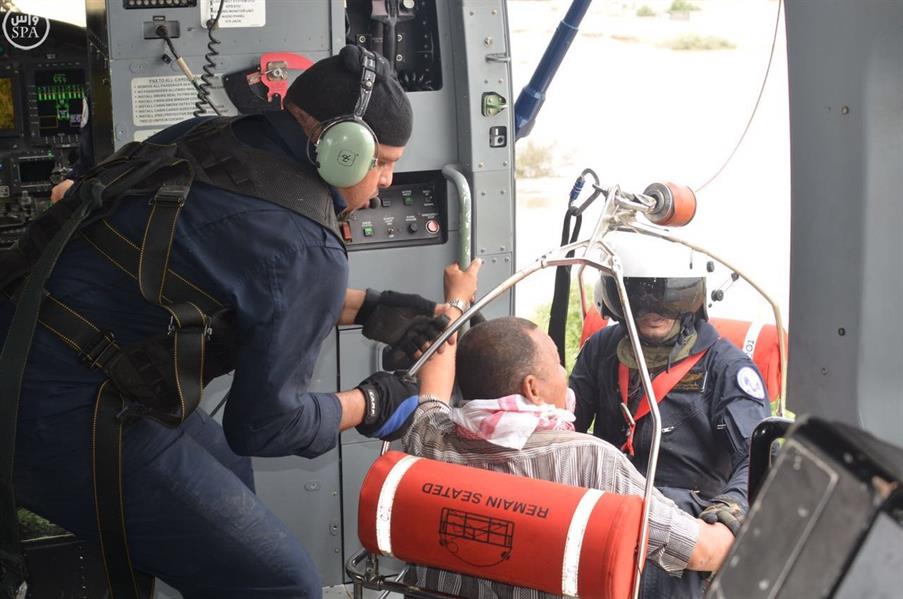 طيران الأمن ينقذ 28 شخصاً احتجزتهم السيول في وادي بيش بجازان