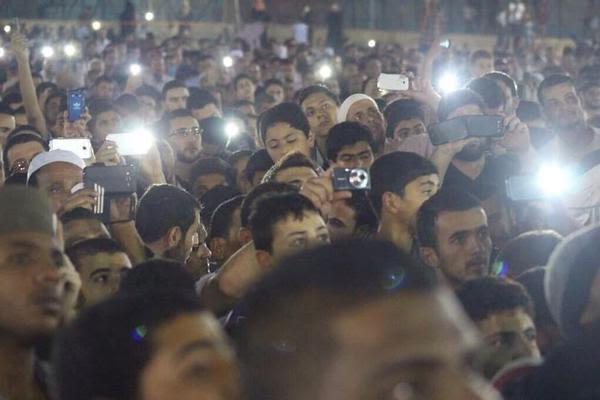 بالصور.. حشد جماهيري يضطر الأمن الأردني لإنهاء محاضرة للشيخ العريفي بالصور.. حشد جماهيري يضطر الأمن الأردني لإنهاء محاضرة للشيخ العريفي