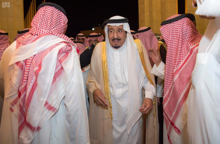 الصلاة على الأمير مشعل بالمسجد الحرام.. وخادم الحرمين يتقدم المصلين (صور)