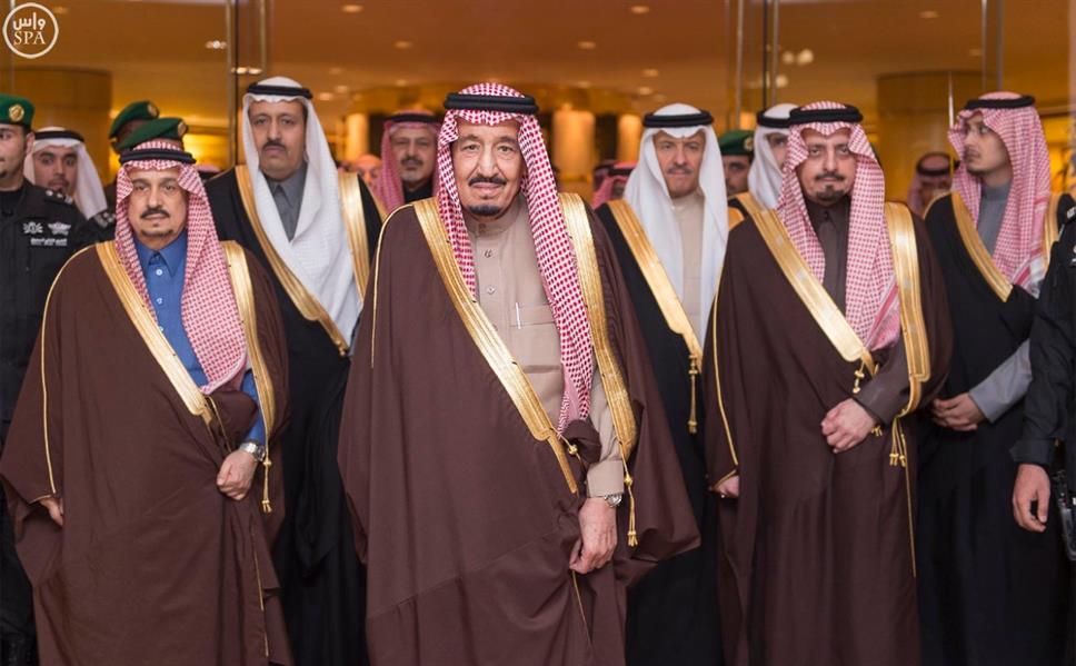 خادم الحرمين الشريفين يرعى حفل تكريم الفائزين بجائزة الملك خالد في دورتها الخامسة 